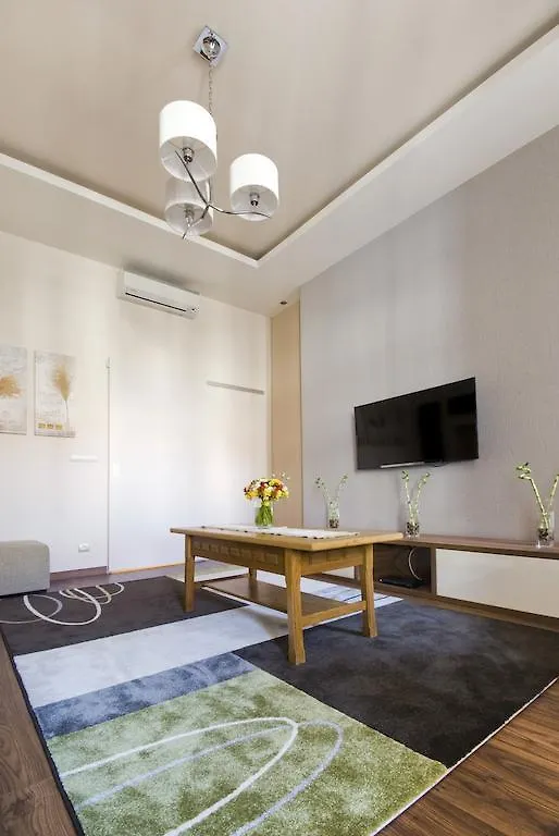 Nn Apartman Boedapest Hongarije