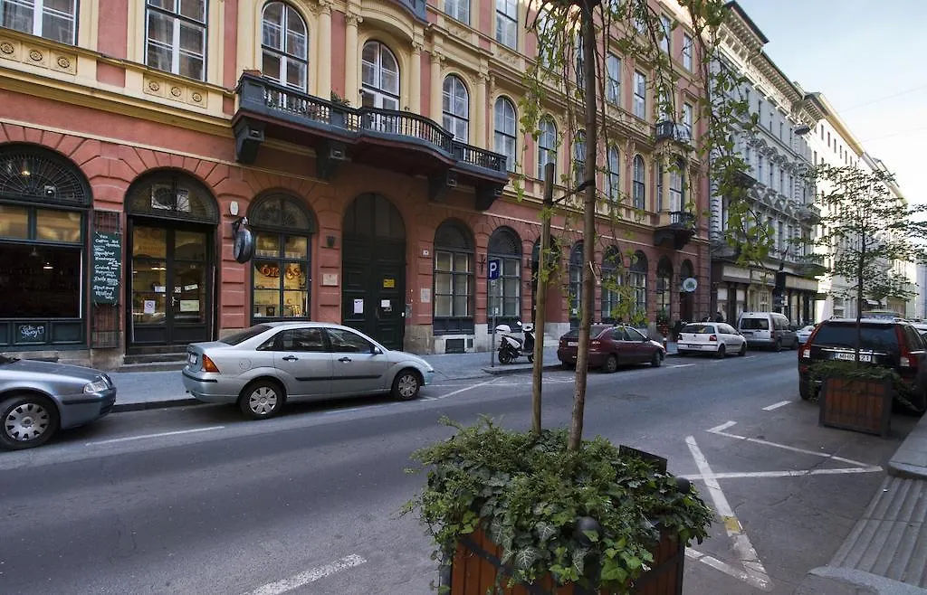 Nn Apartman Budapest Apartment